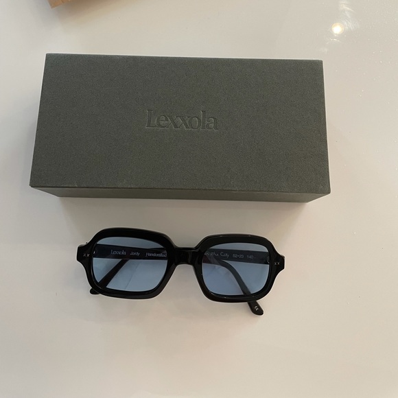 Lexxola Jordy Black/Blue Sunglasses